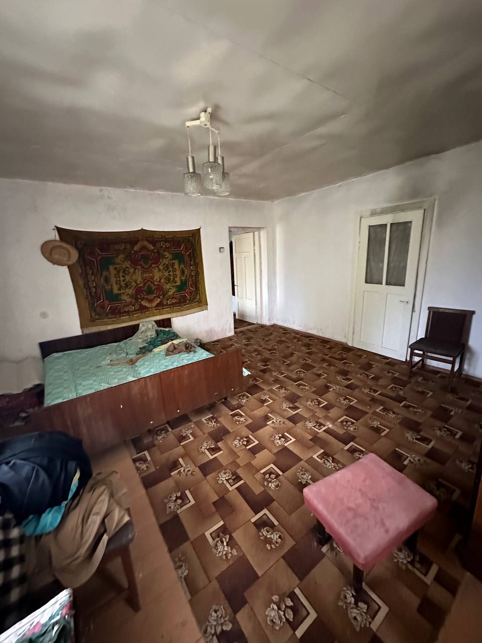 Parduodamas mūrinis namas