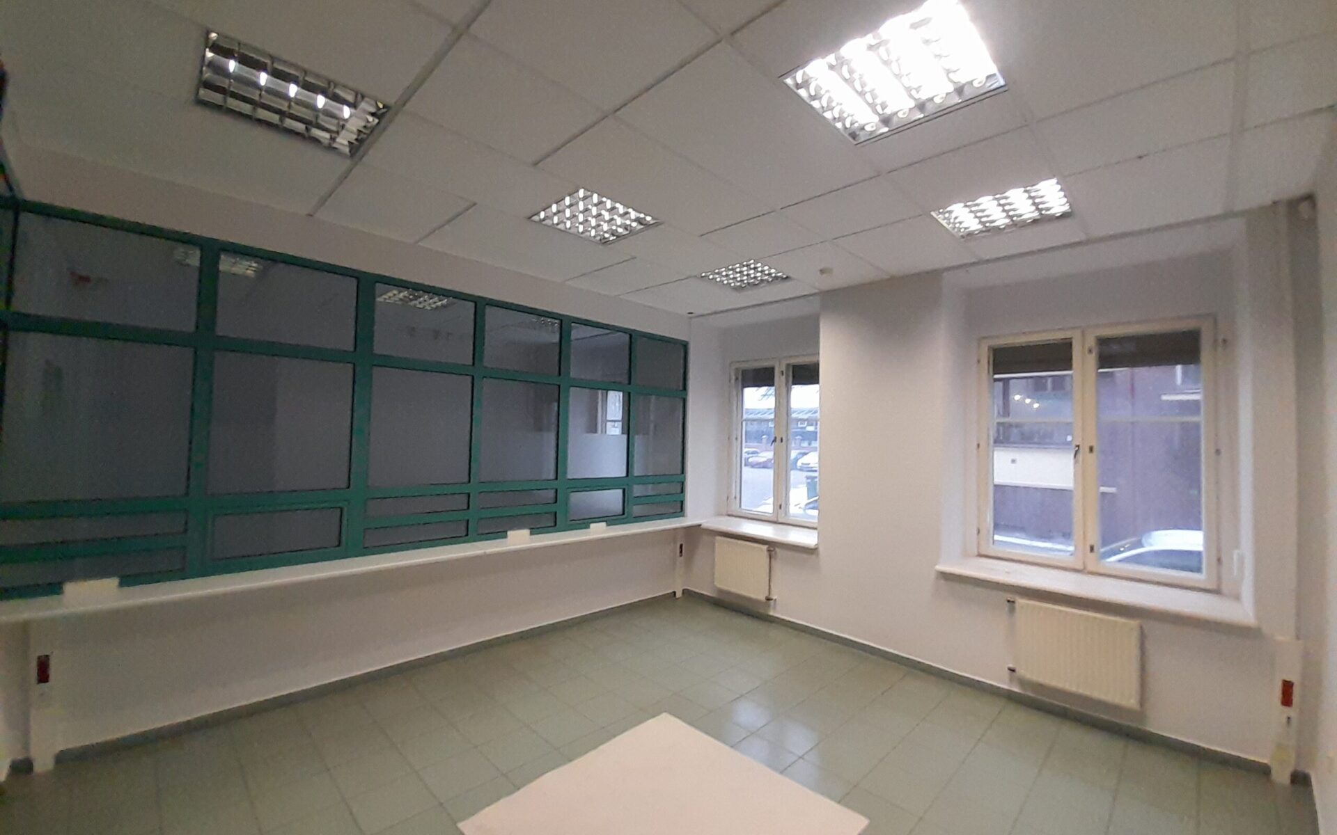 Išnuomojamos 22 kv.m, administracinės patalpos Klaipėdos centre. Pirmas aukštas