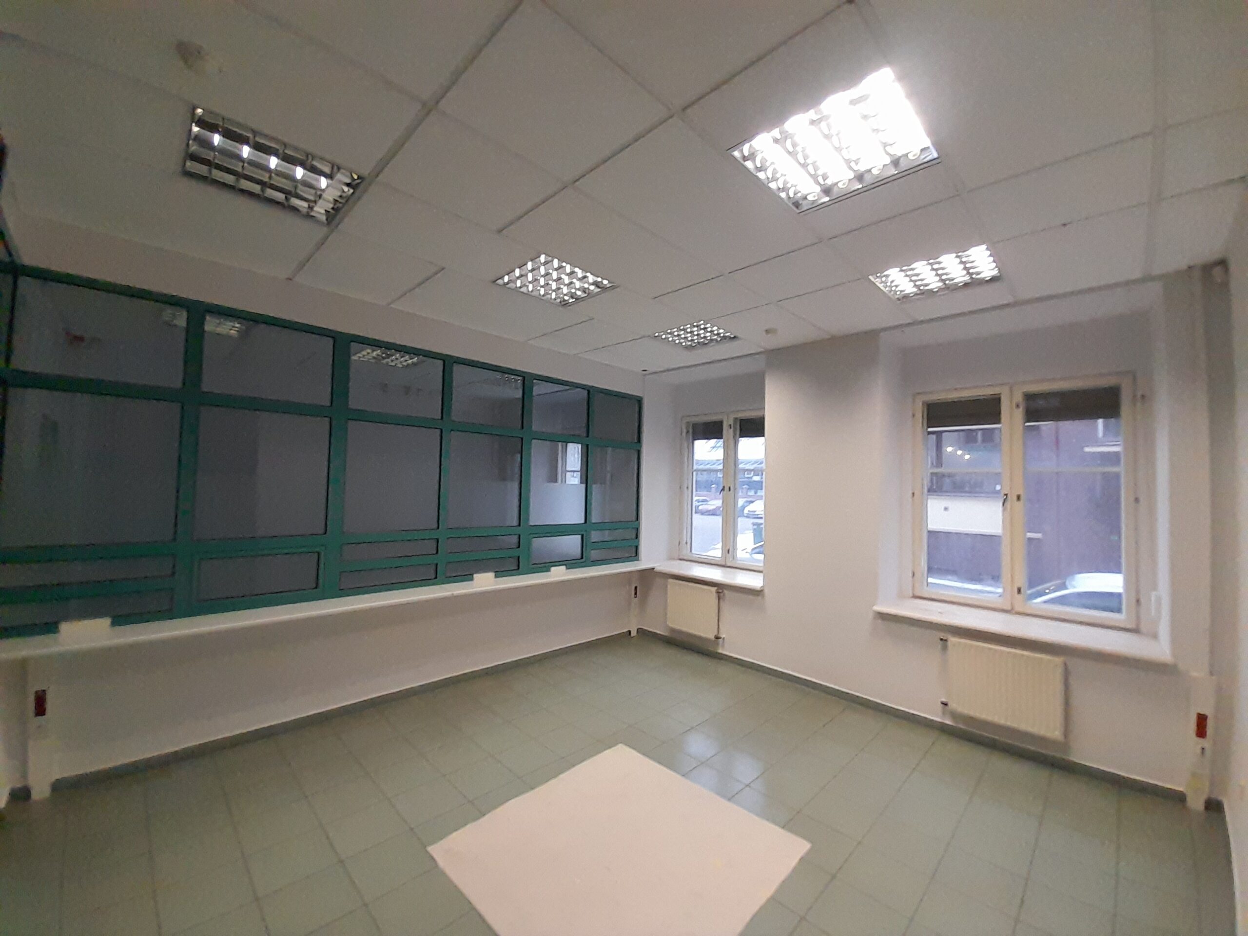 Išnuomojamos 22 kv.m, administracinės patalpos Klaipėdos centre. Pirmas aukštas
