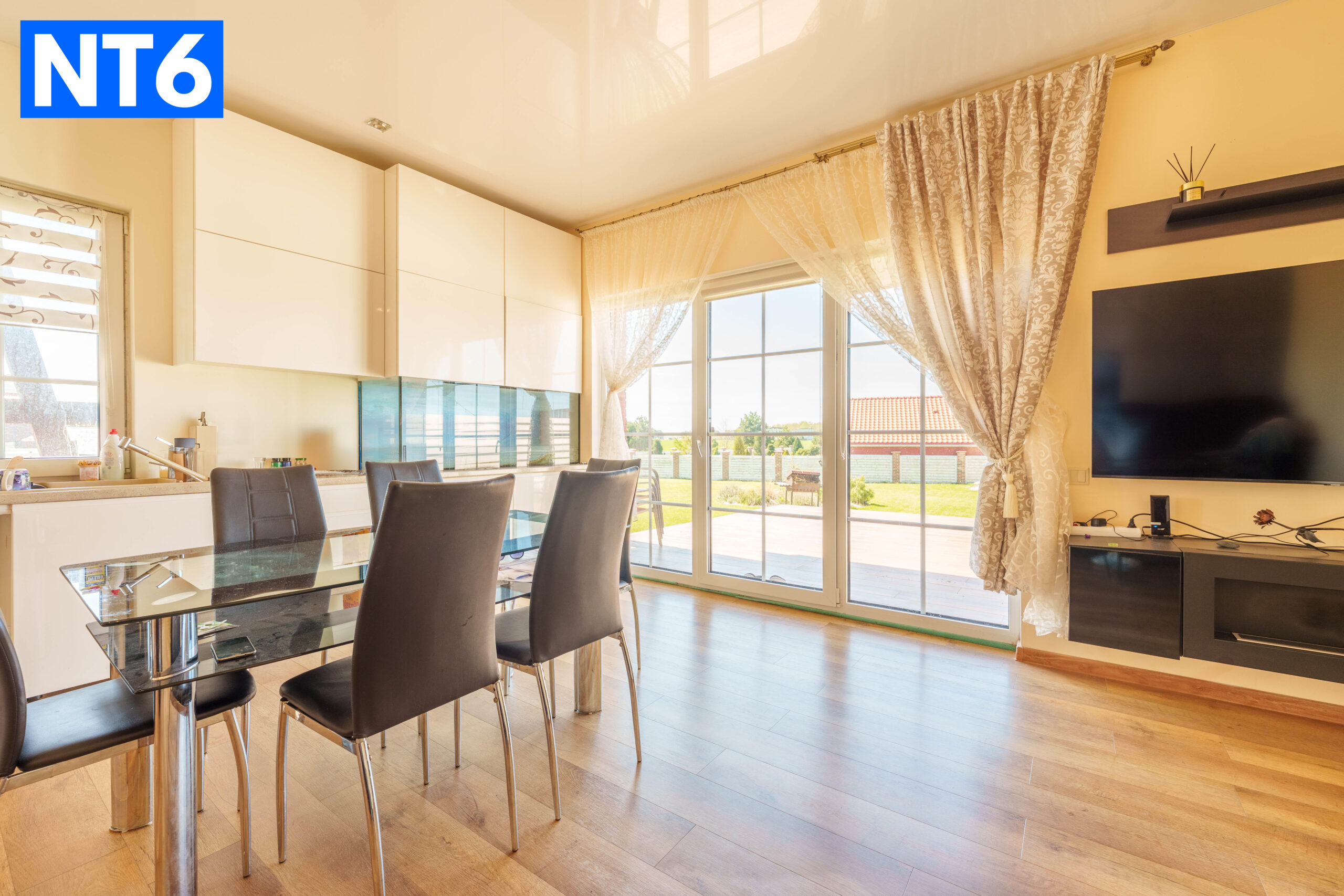 PARDUDOAMAS NAMAS SU SKLYPU