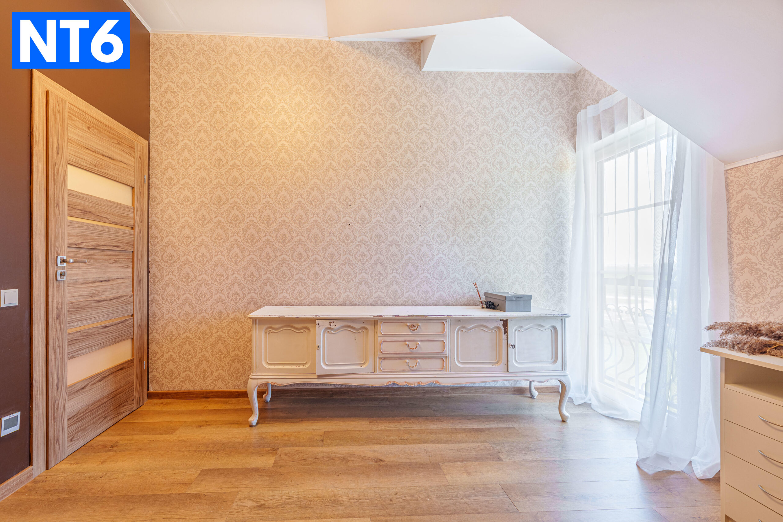 PARDUDOAMAS NAMAS SU SKLYPU