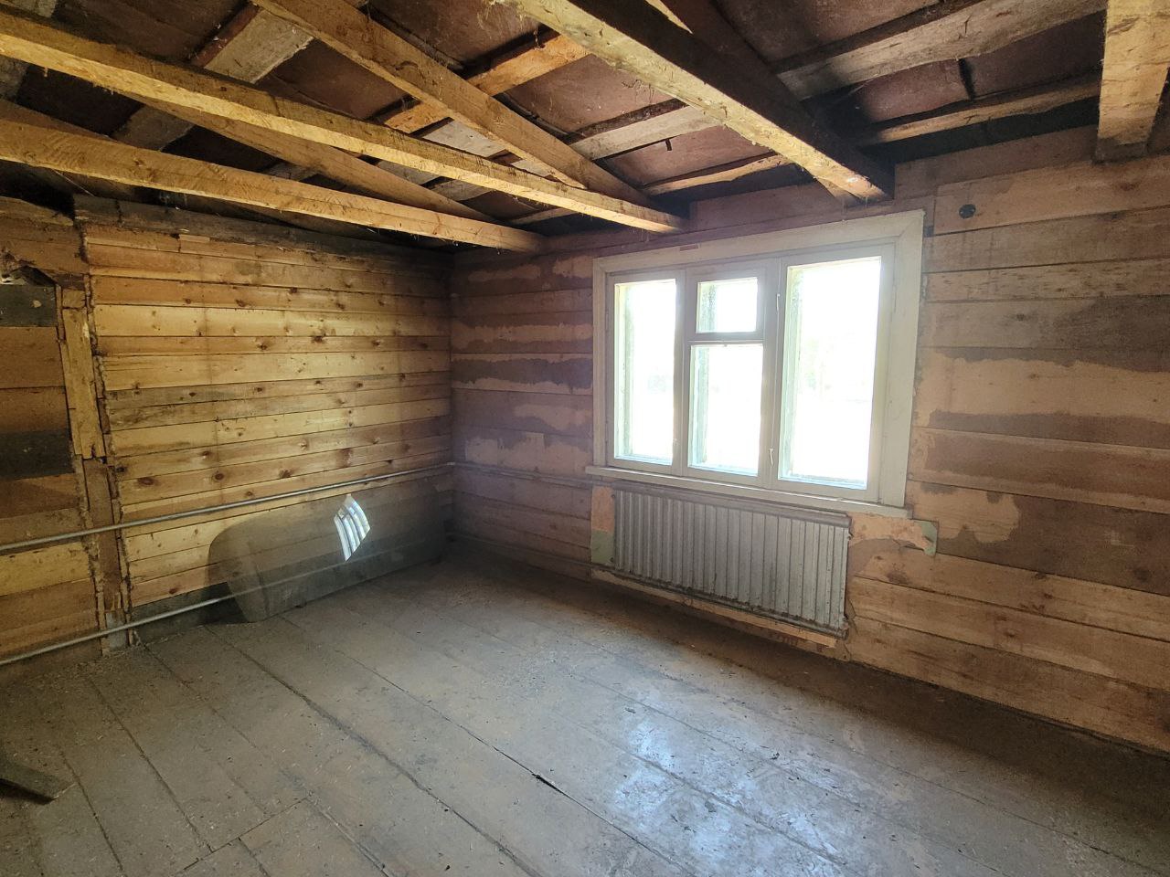 Parduodama rąstinė sodyba Šakių r.sav. , Griškabūdžio k., J. Jablonskio g. 24