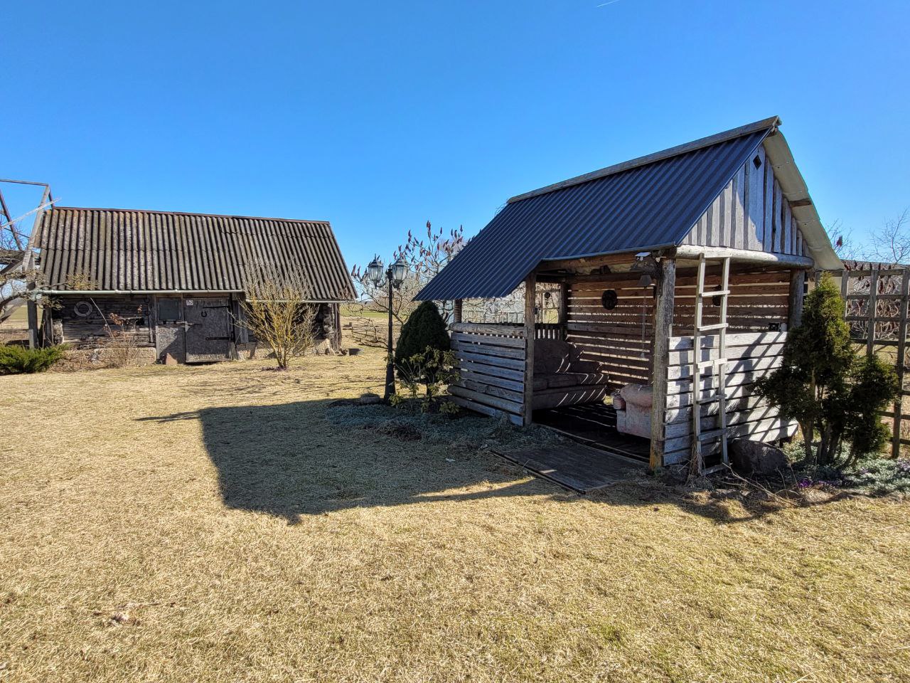 PRIŽIŪRĖTA SODYBA KĖDAINIŲ R.