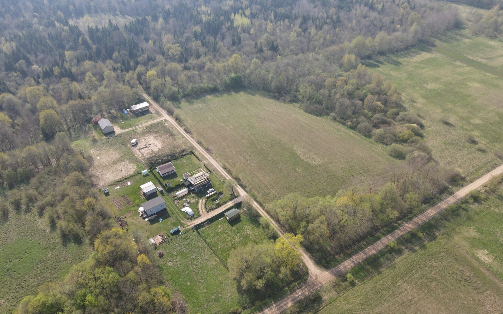 ĮVAIRAUS DIDŽIO ŽEMĖS SKLYPAI GYVENAMIEMS ARBA POILSIO NAMAMS STATYTI, ŠIRVINTŲ R. SAV., JAUNIŪNŲ SEN., JUODĖS K.