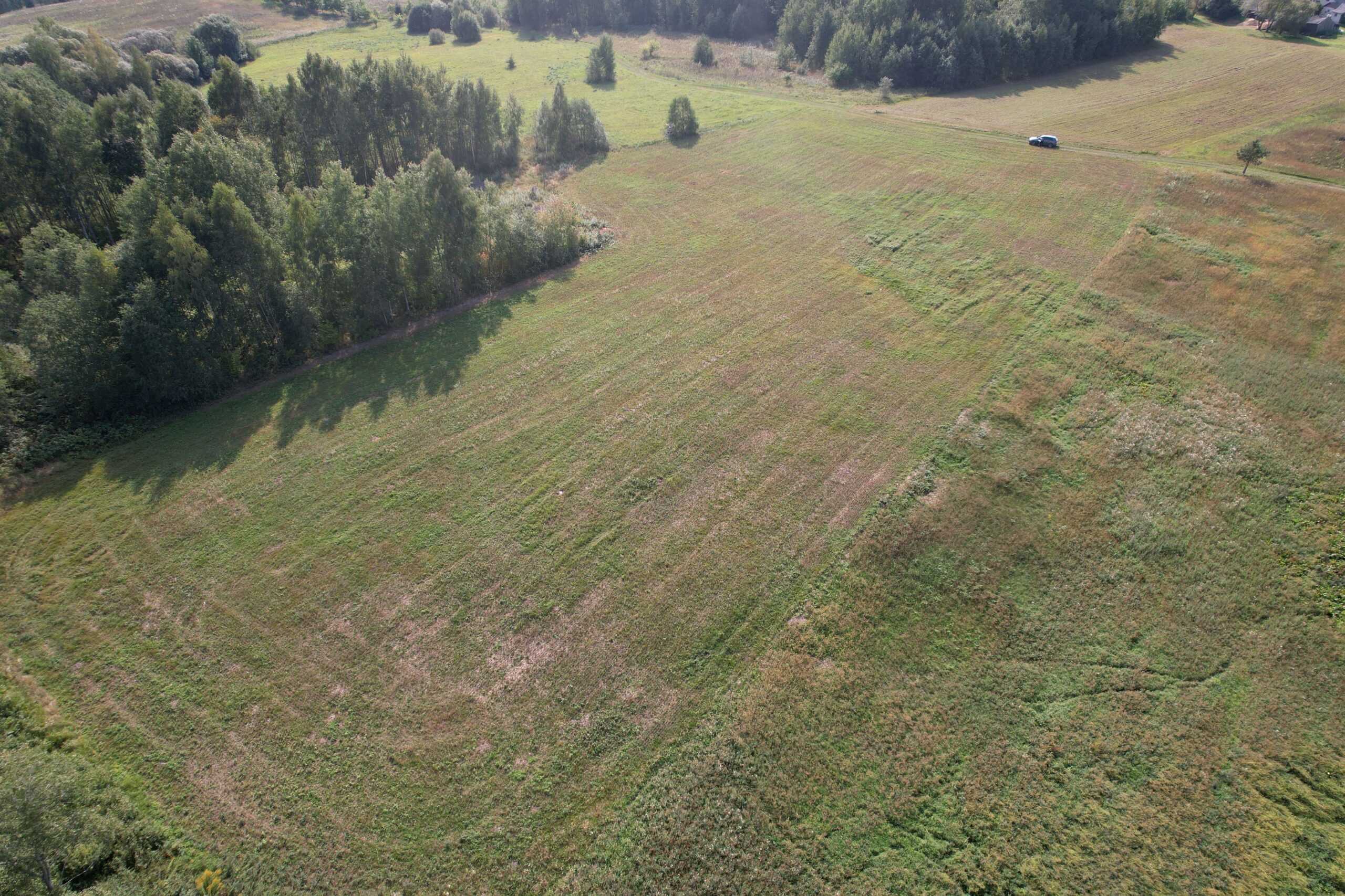 1,3012 HA Širvintų r. sav., Jauniūnų sen., Petriškių k.