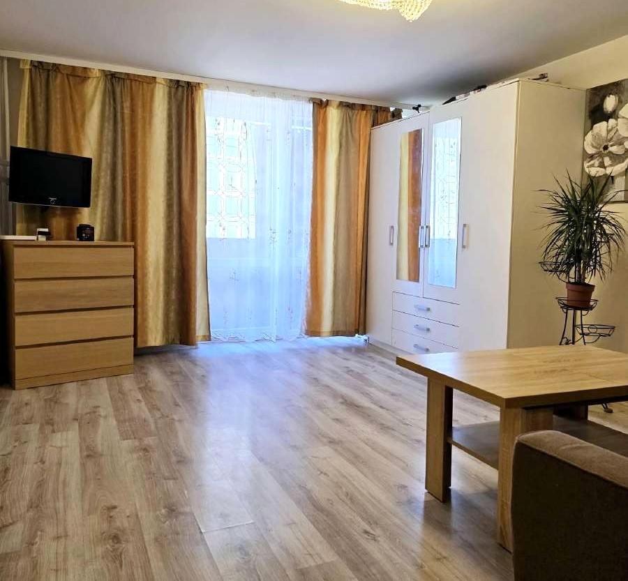PUIKIAI TINKA KAIP INVESTICIJA NUOMAI! Parduodamas 2 kambarių, suremontuotas butas!