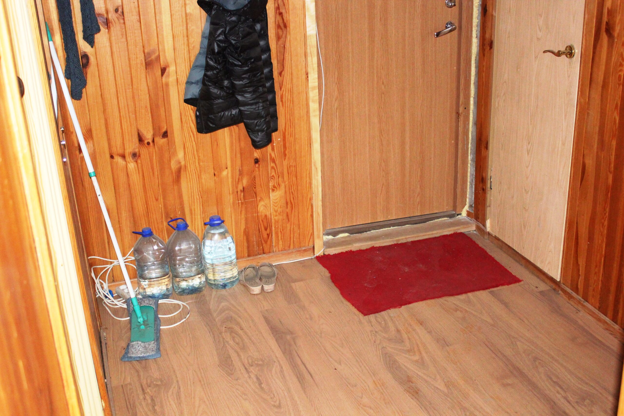 Parduodamas 1 kambario butas