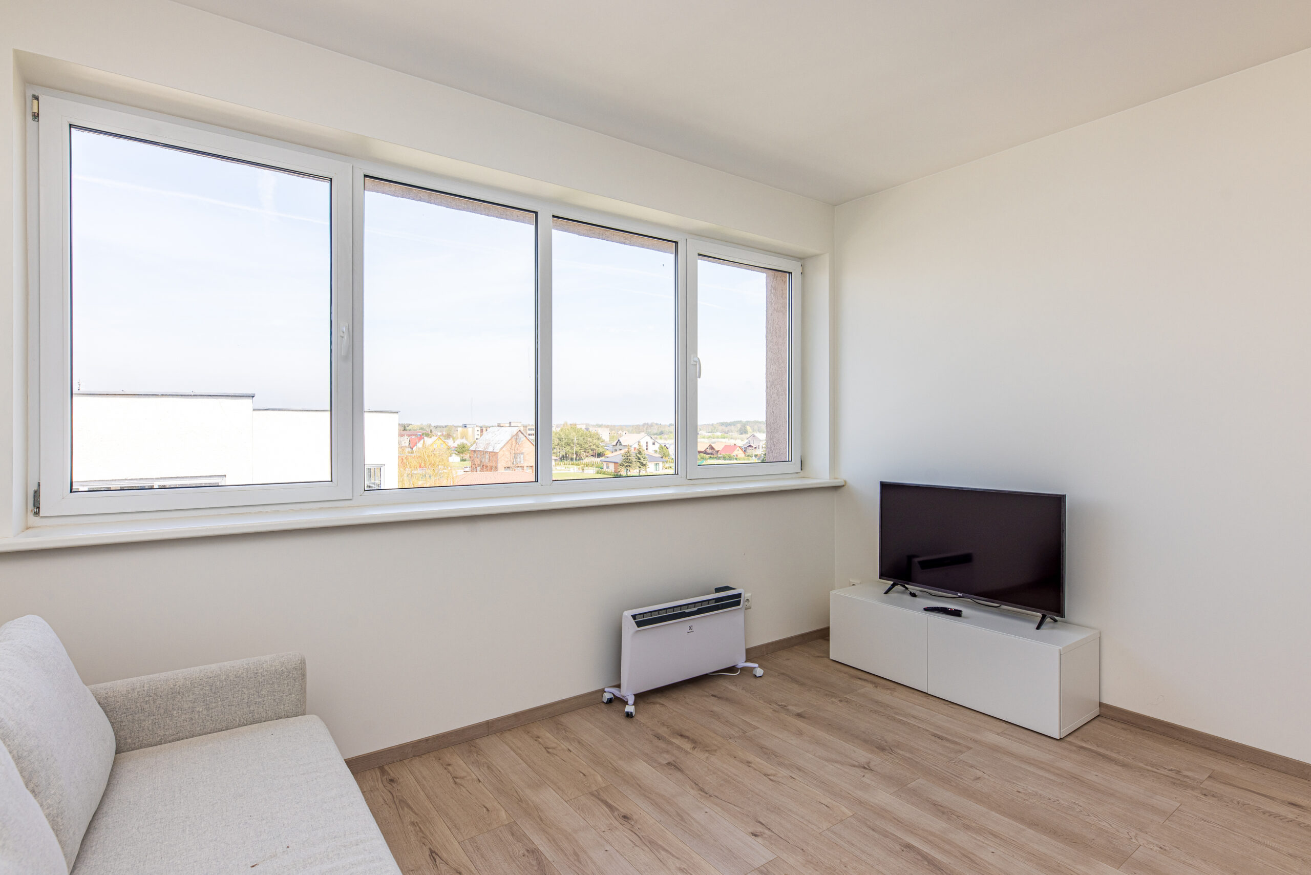 Parduodamas 1 kambario butas Šventojoje Mokyklos g. 40 Pilnai įrengtas