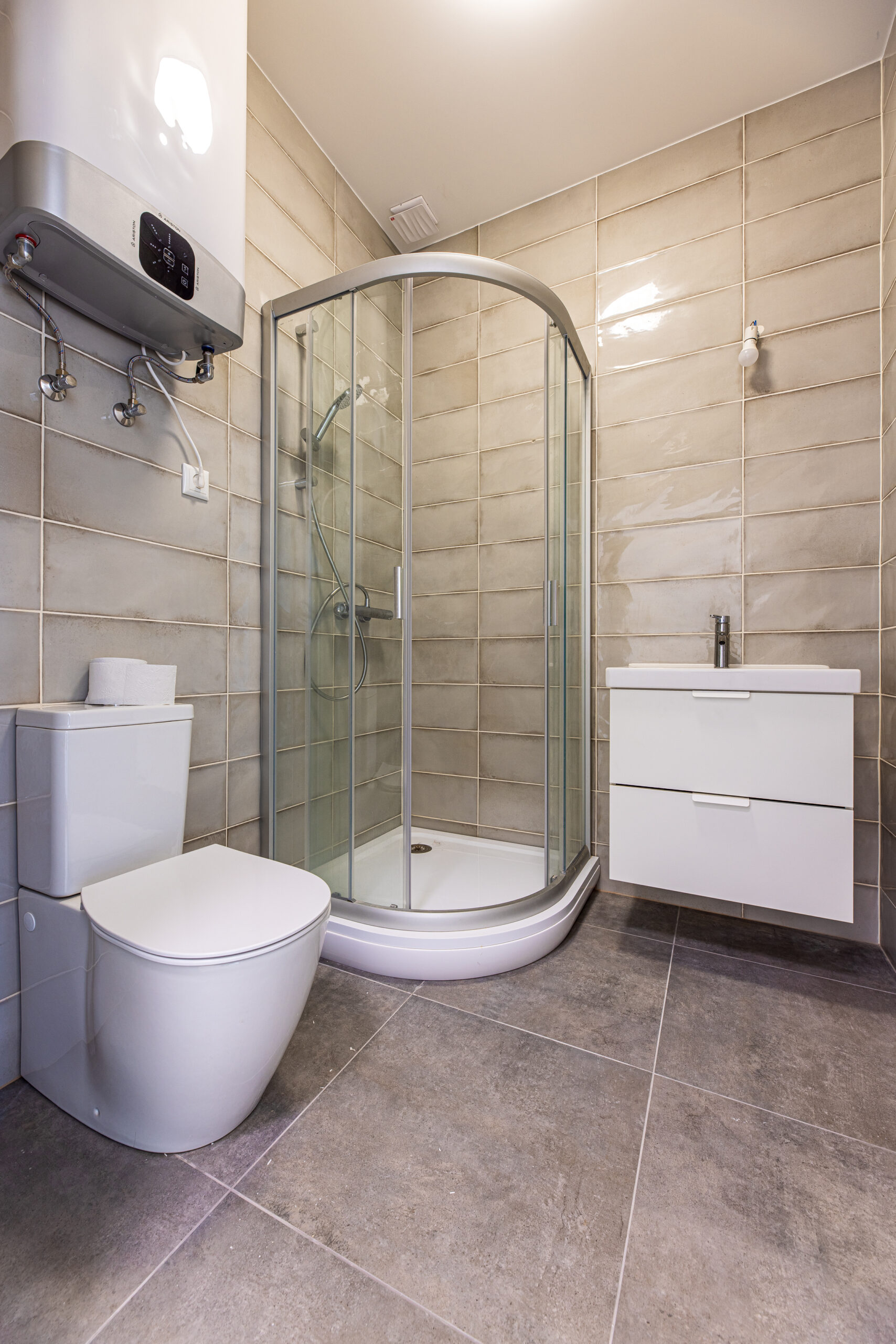 Parduodamas 1 kambario butas Šventojoje Mokyklos g. 40 Pilnai įrengtas