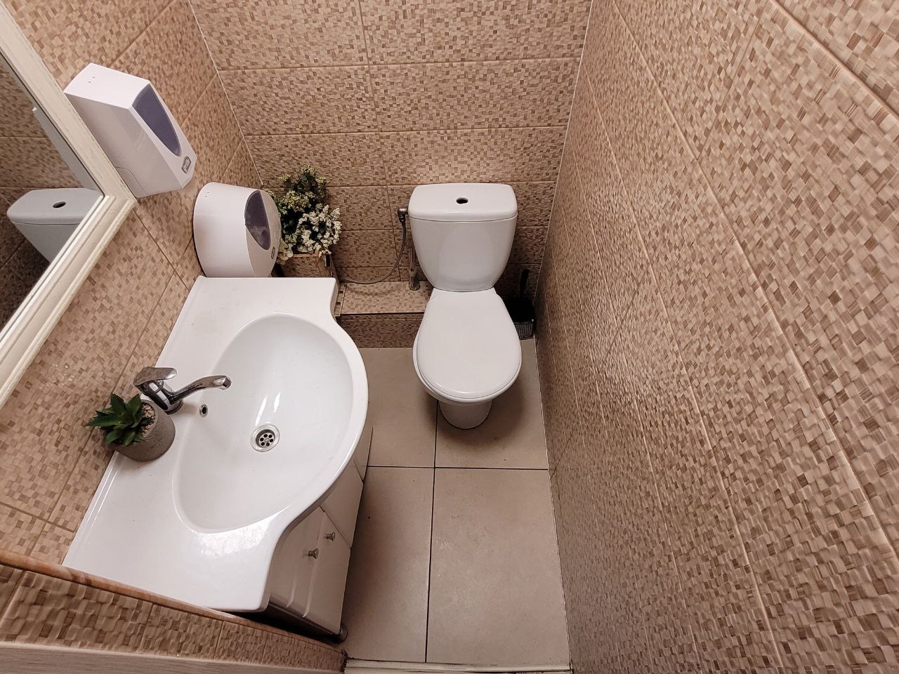 Puikiai įrengtos kavinės patalpos Klaipėdoje