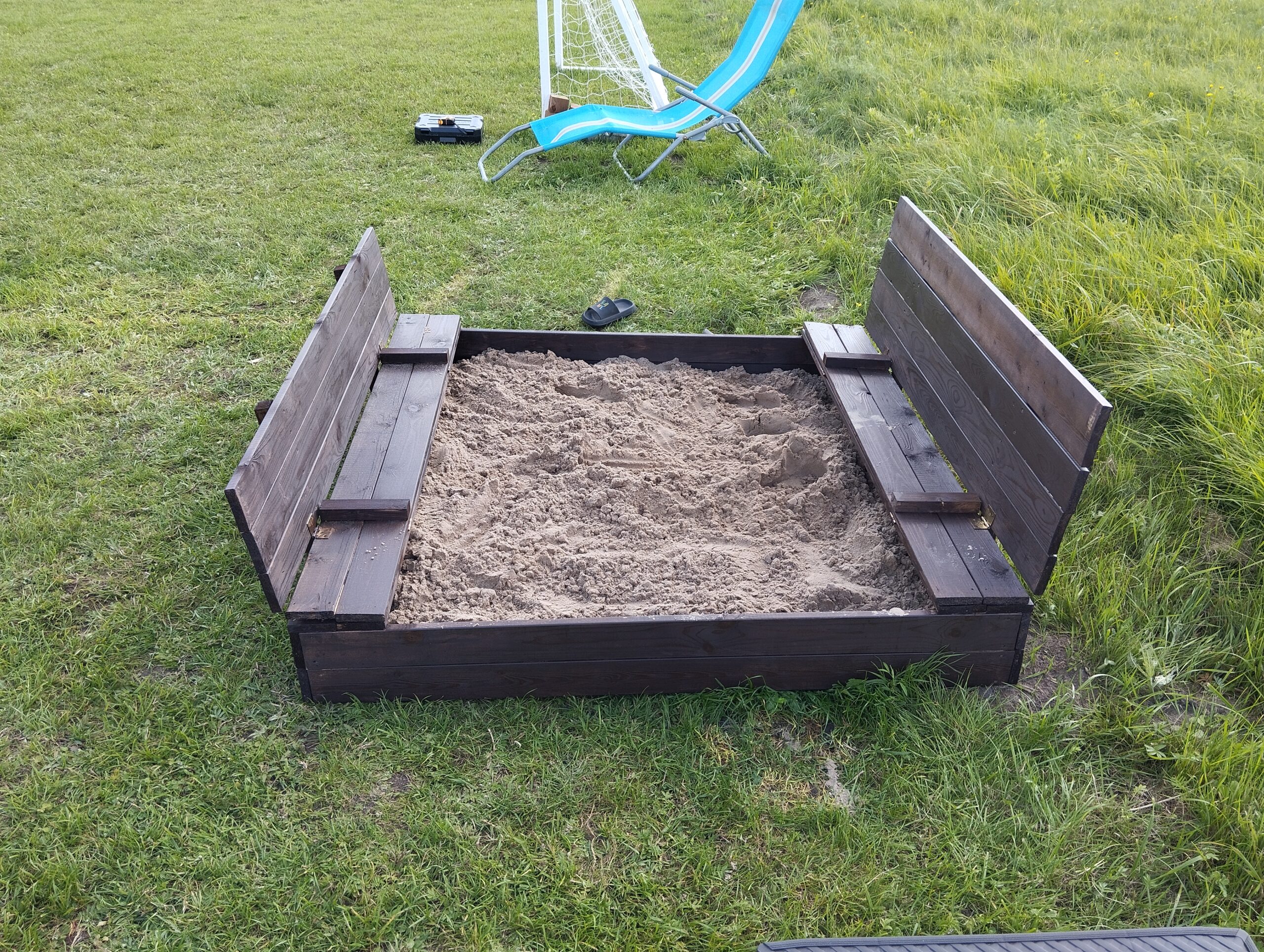 Staliaus darbai, tvorų dažymas