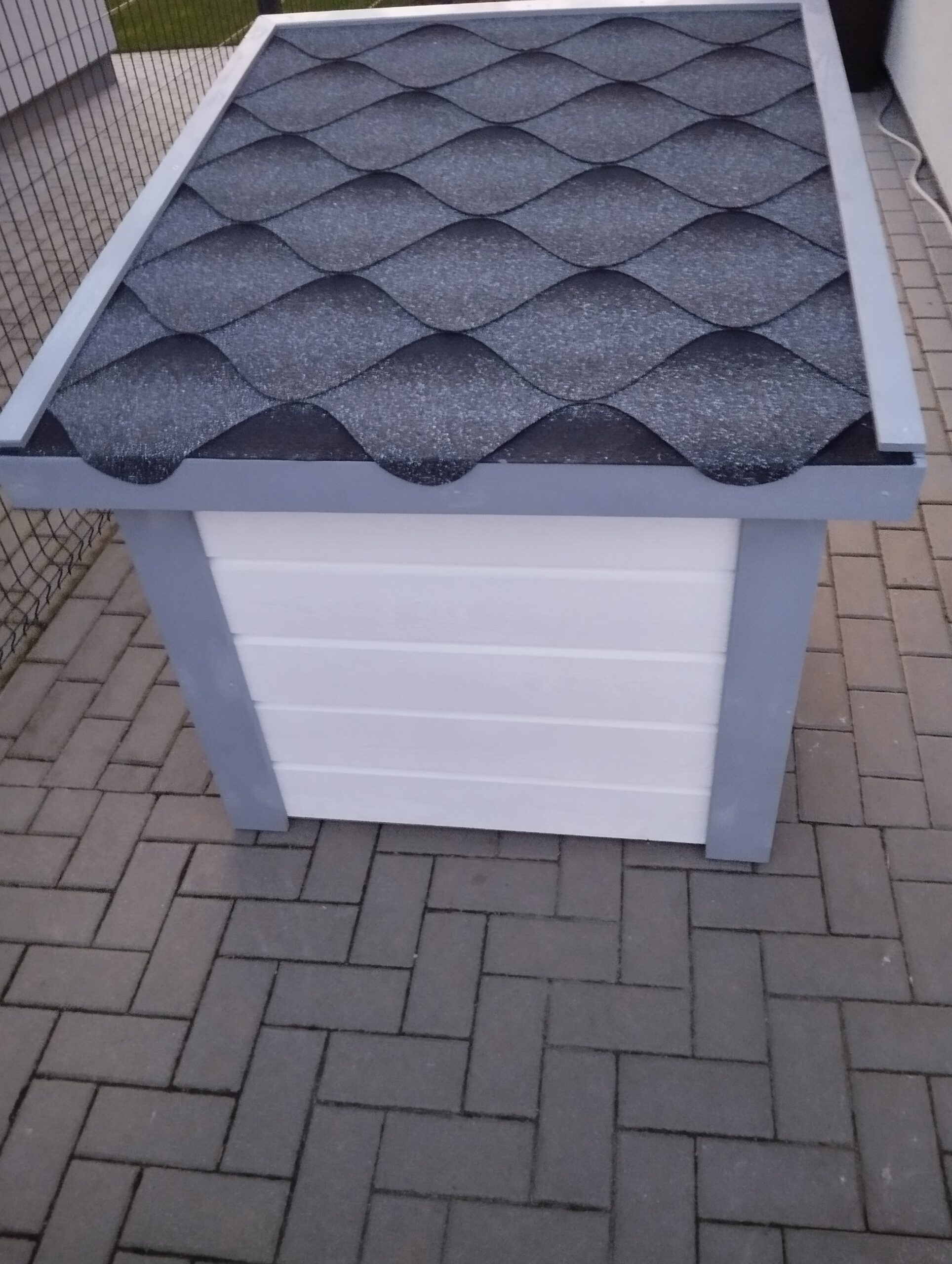 Staliaus darbai, tvorų dažymas