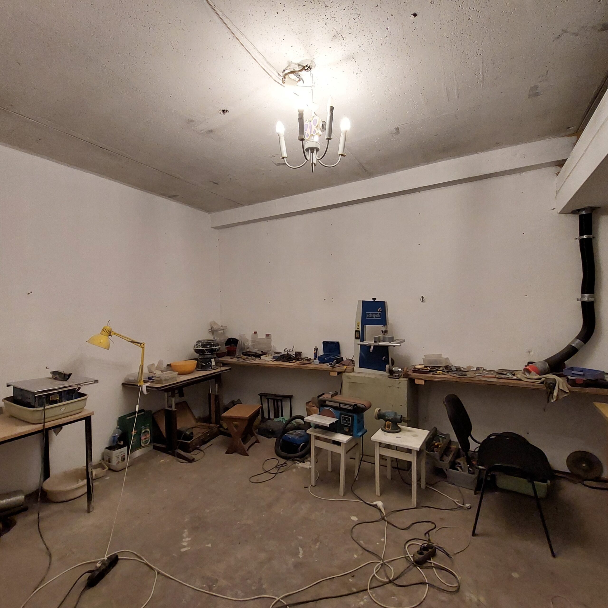 Parduodamos patalpos šalia AKROPOLIO