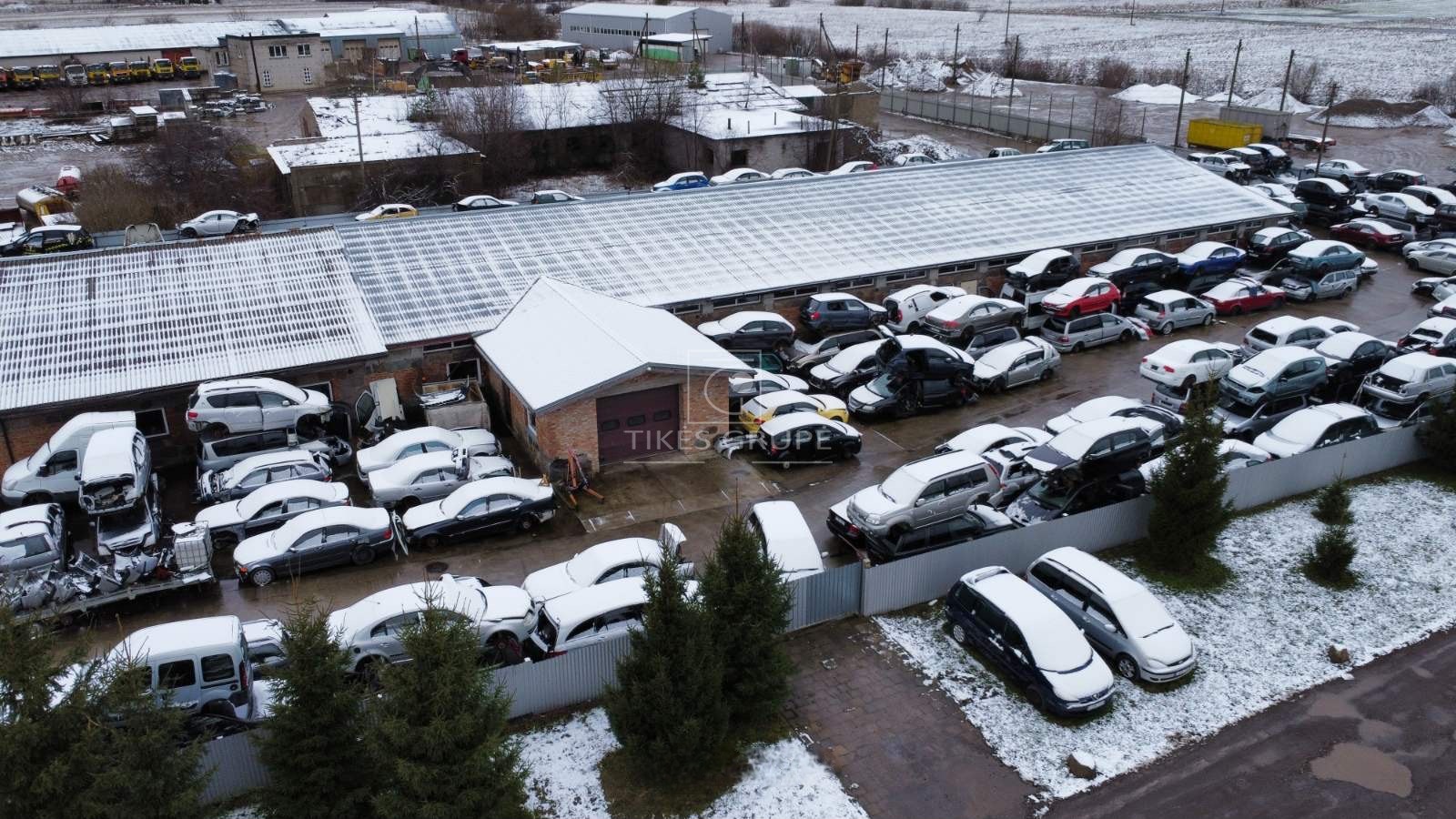 Parduodamas autolaužynas