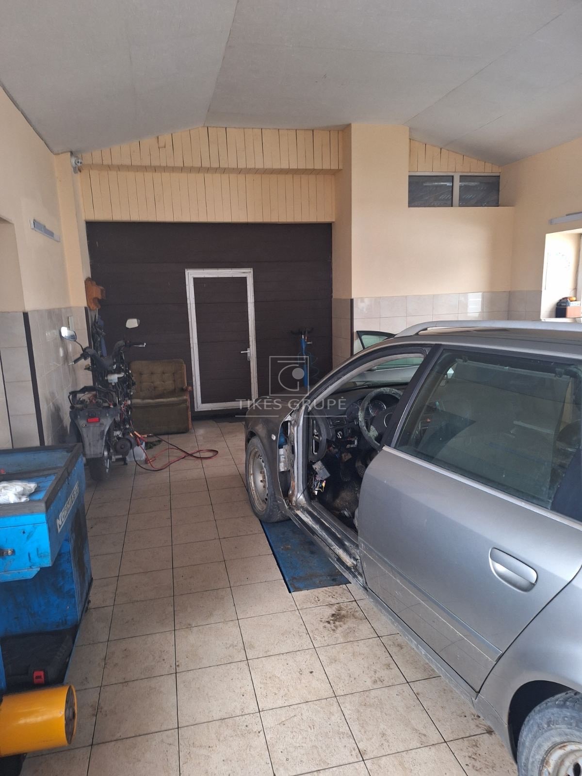 Parduodamas autolaužynas