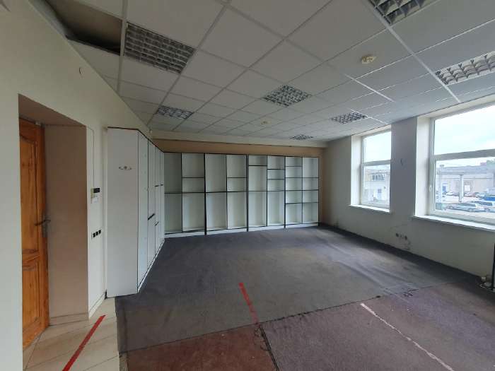 Sandėlių g. išnuomojamos komercinės patalpos