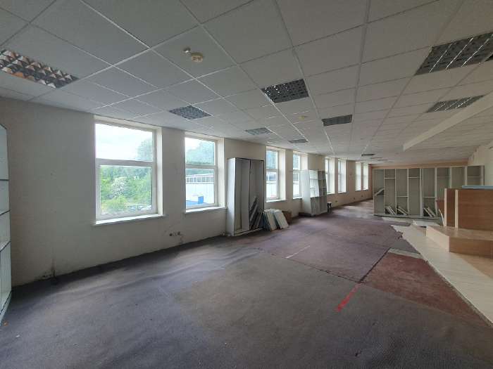 Sandėlių g. išnuomojamos komercinės patalpos