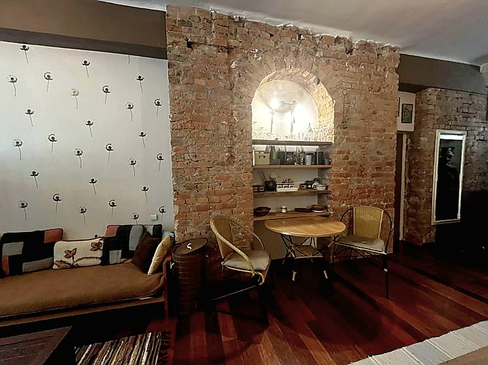 Centre parduodamas butas studija