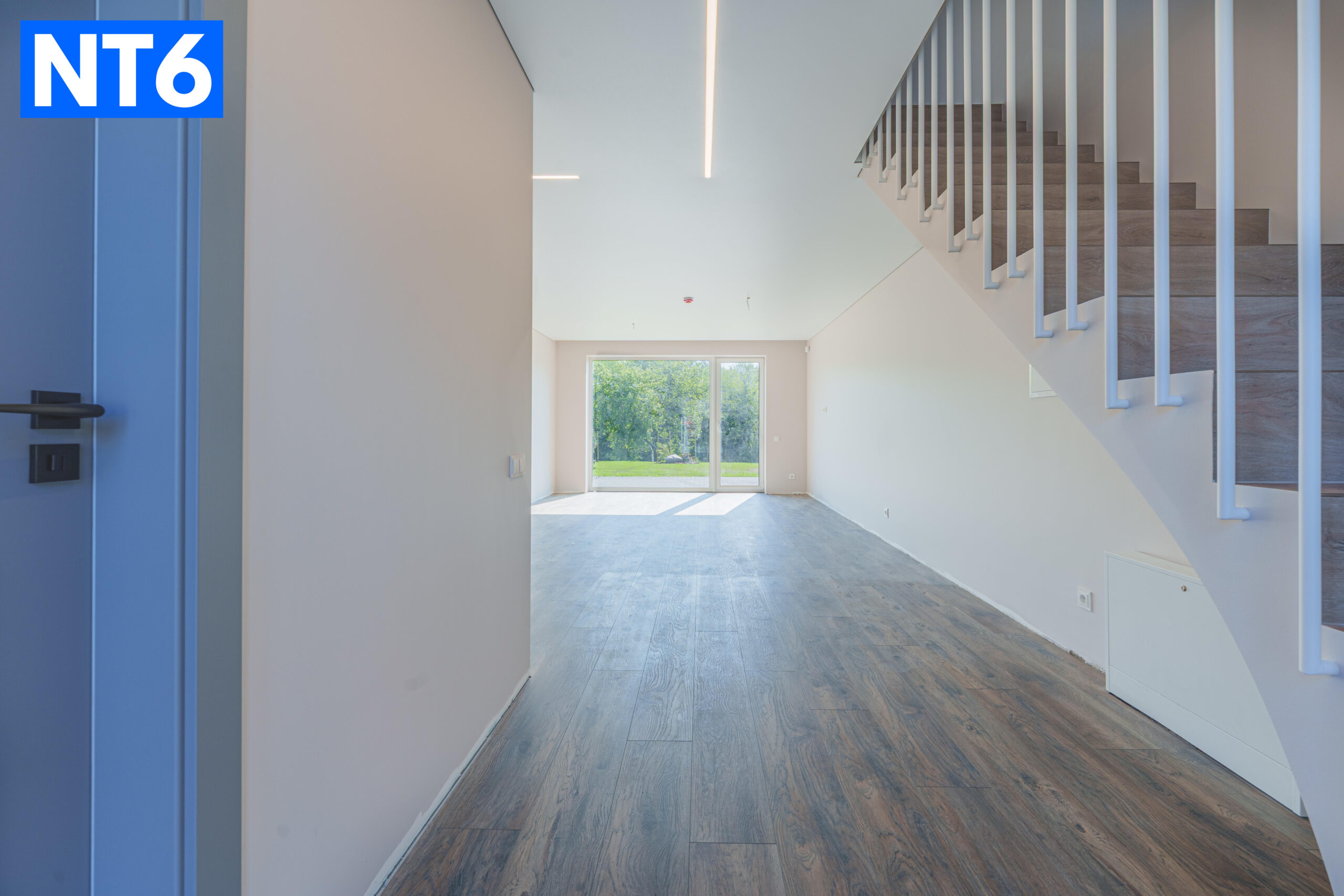 IŠSKIRTINIAI KOTEDŽAI ŠVENTOJOJE ŠALIA UPĖS