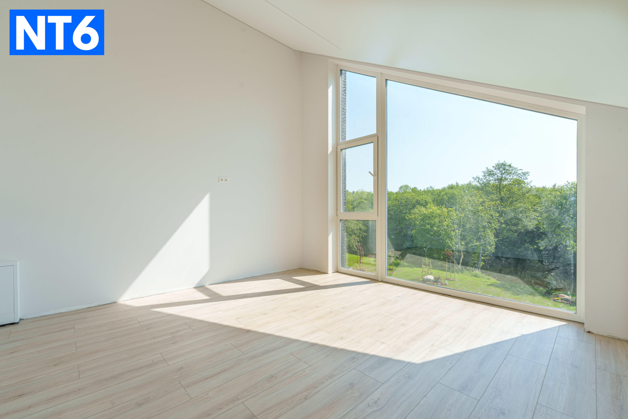 IŠSKIRTINIAI KOTEDŽAI ŠVENTOJOJE ŠALIA UPĖS