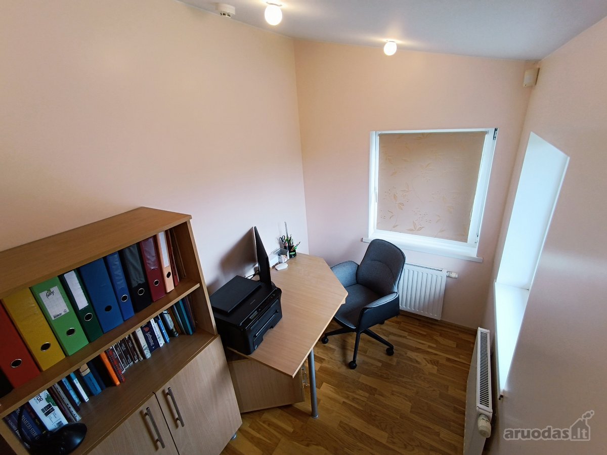 Parduodamas jaukus 4 kambarių mūrinis namas šalia miško Balsiuose (Vilnius)