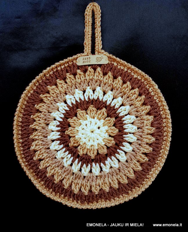 Puodkėlė – praktiška virtuvės dekoracija