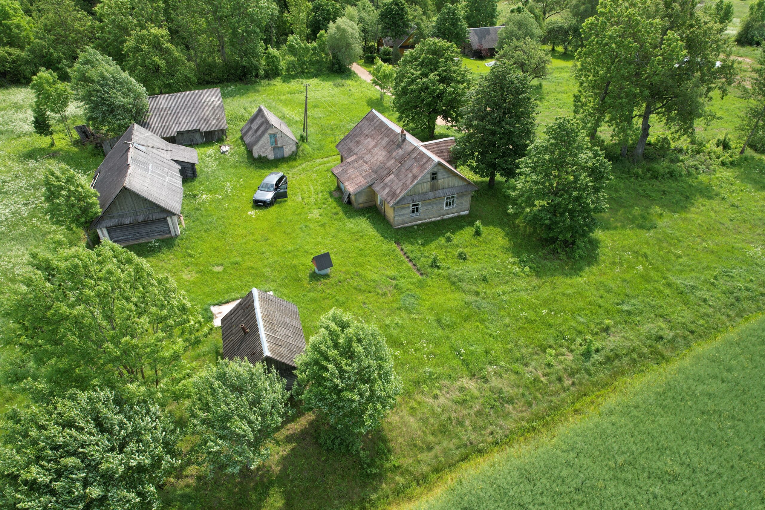 PARDUODAMA GRAŽI, TVARKINGA SODYBA