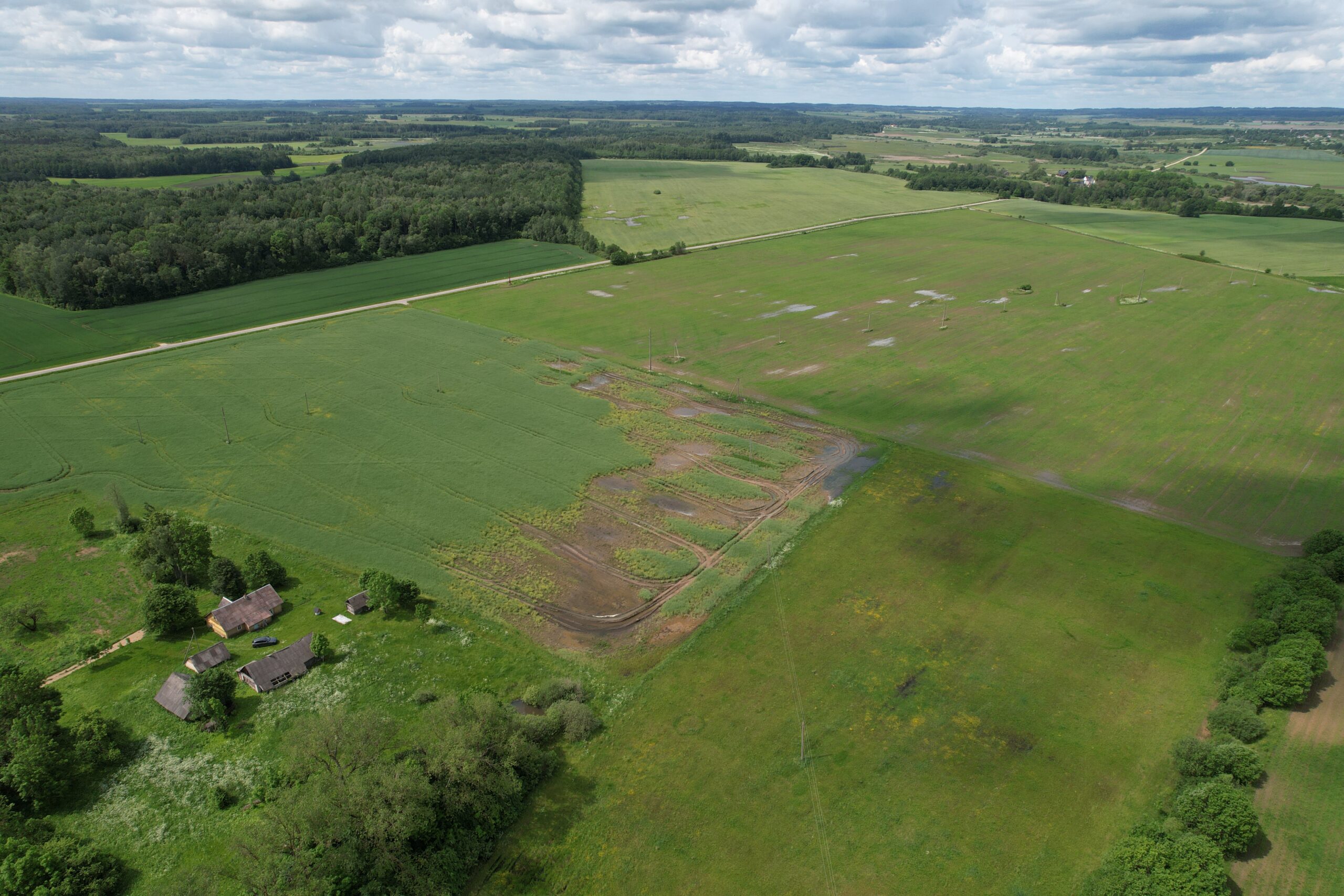 PARDUODAMA GRAŽI, TVARKINGA SODYBA