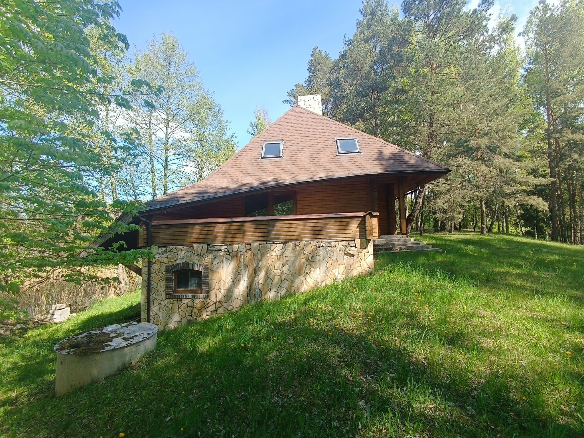 Parduodama sodyba su tvenkiniu Kalino kaime, Vilniaus rajone