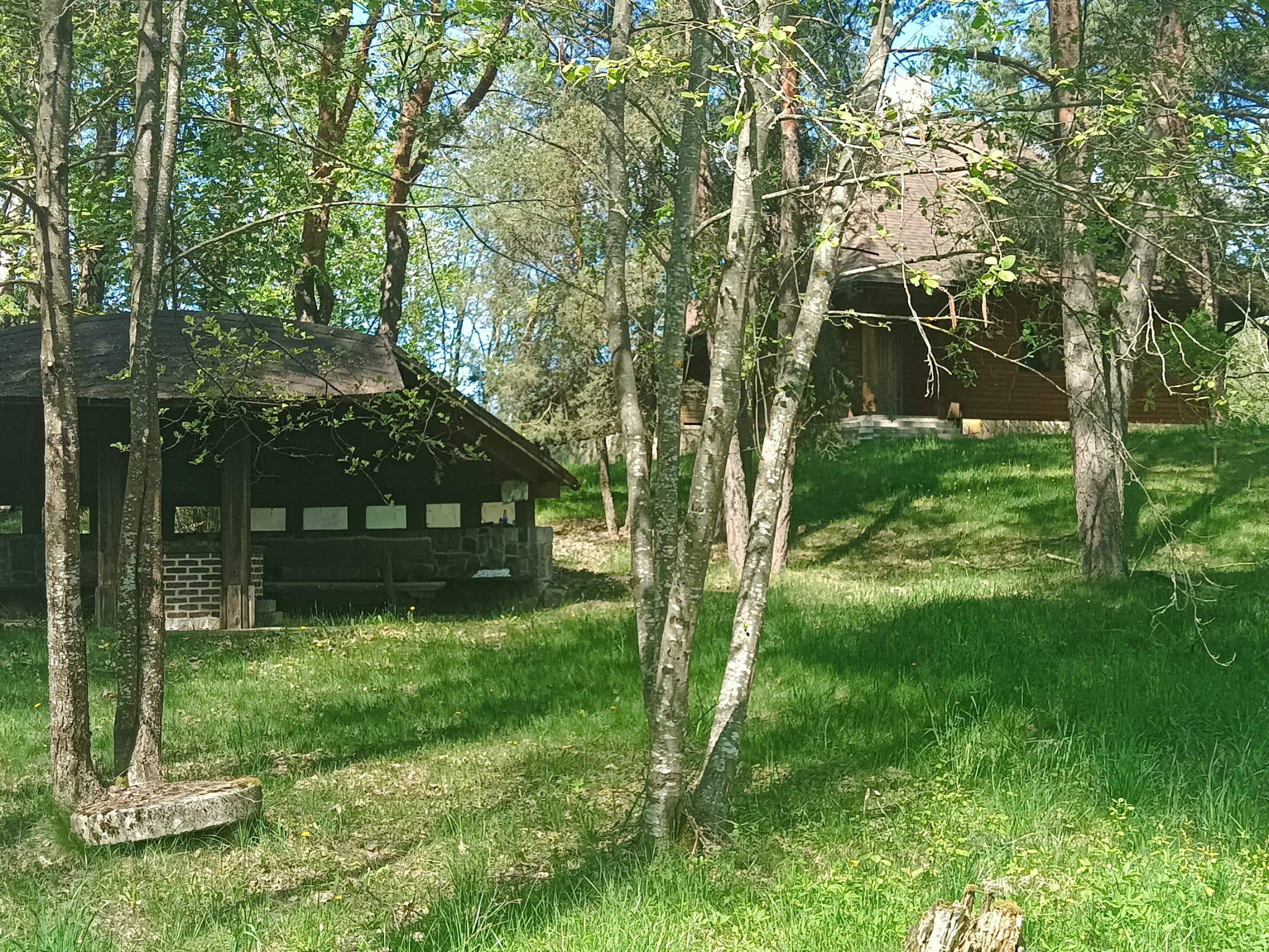 Parduodama sodyba su tvenkiniu Kalino kaime, Vilniaus rajone