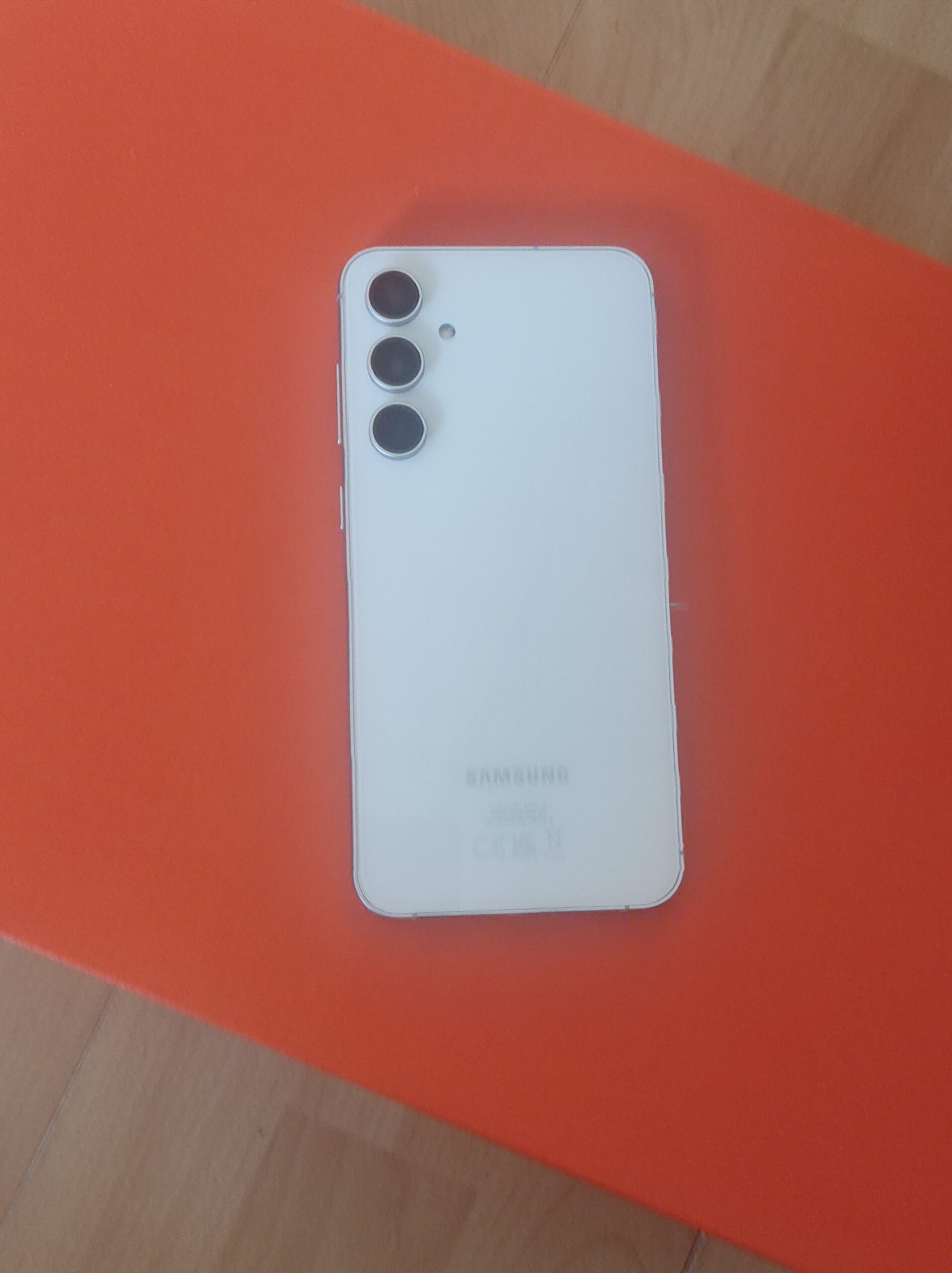 Samaung Galaxy S23 FE 5G