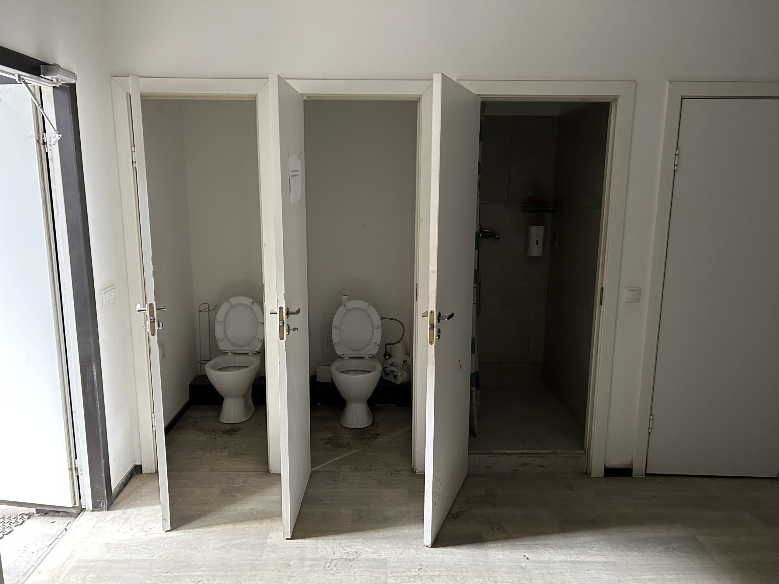 Išnuomojamos 2260 kv.m. Gamybos ir sandėliavimo patalpos Šilutės pl. Klaipėda