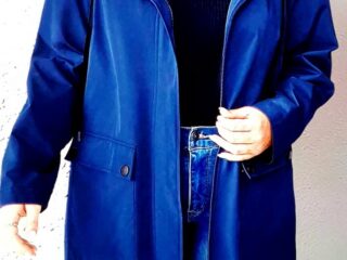 STRIUKE-plona-tamsi-melyna