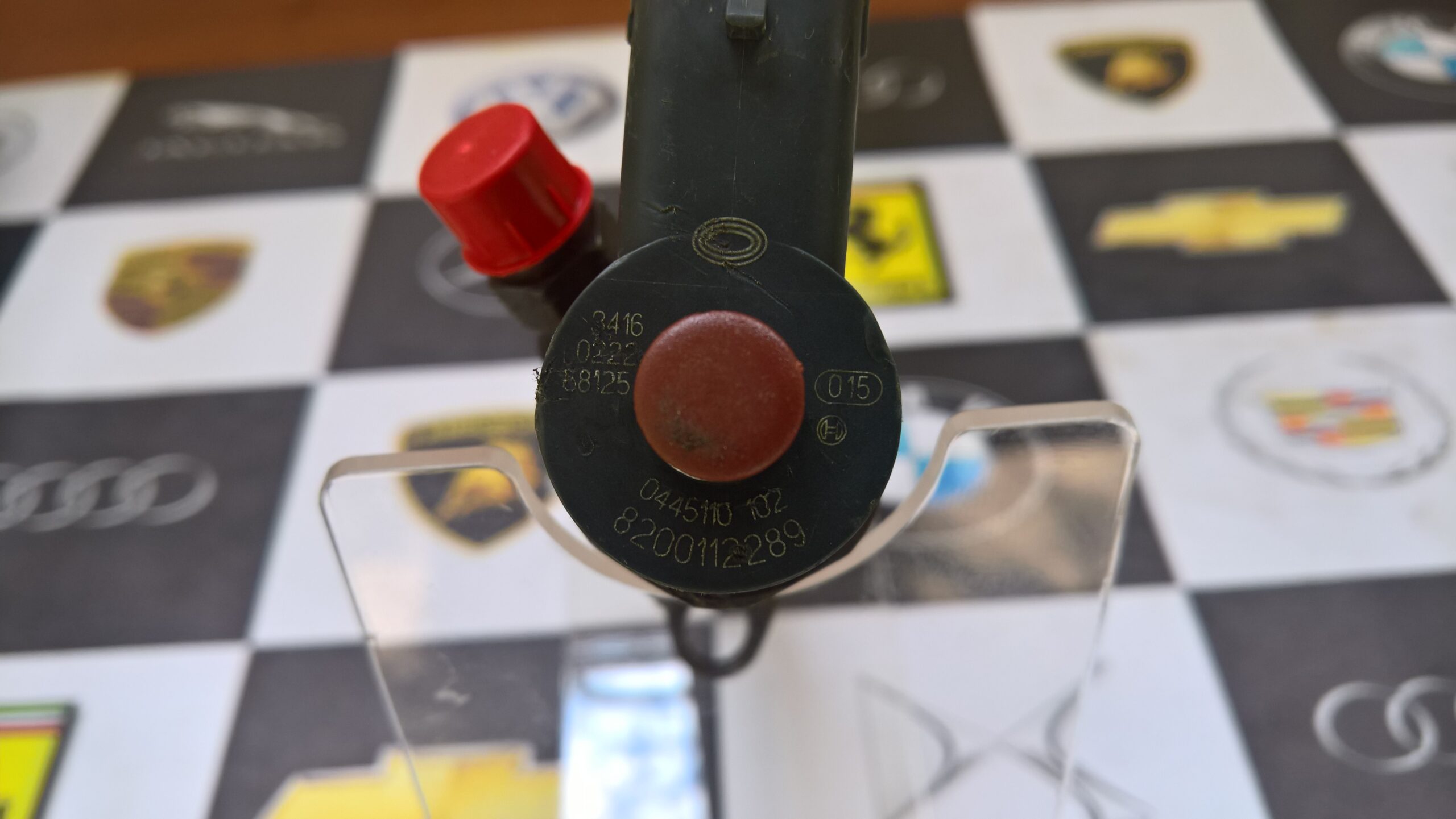 Kuro purkštukas Nissan-Interstar,Opel-Movano,Renault-Master. 0445110102