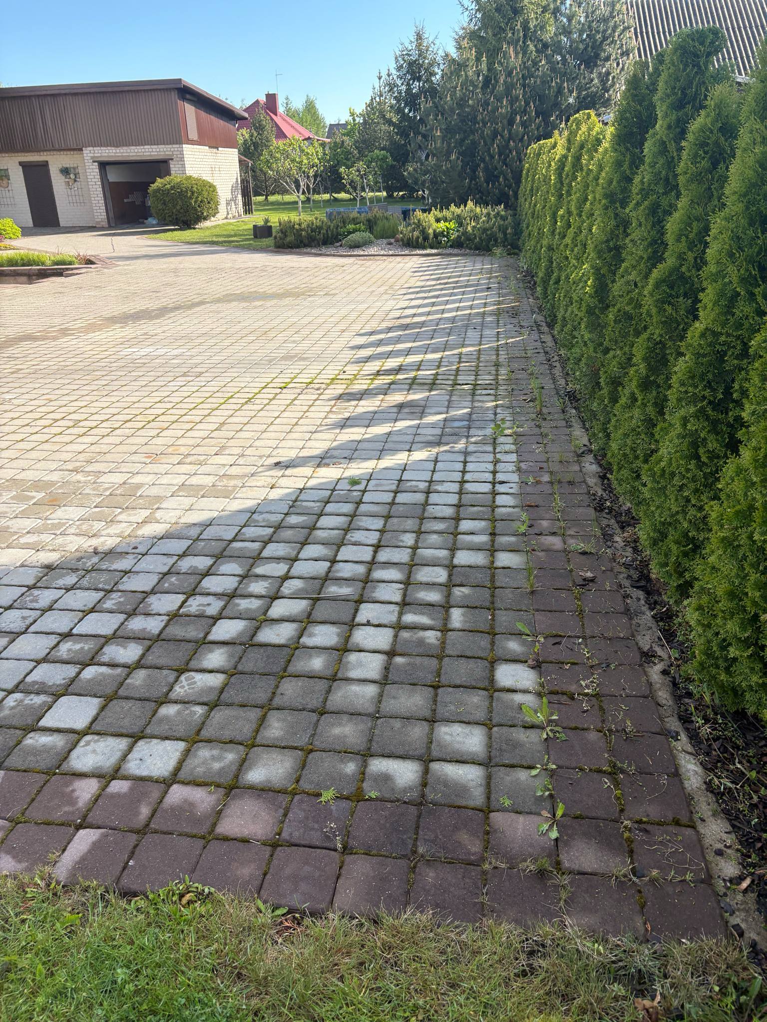 Plovimas – fasadų, stogų, trinkelių ir t.t