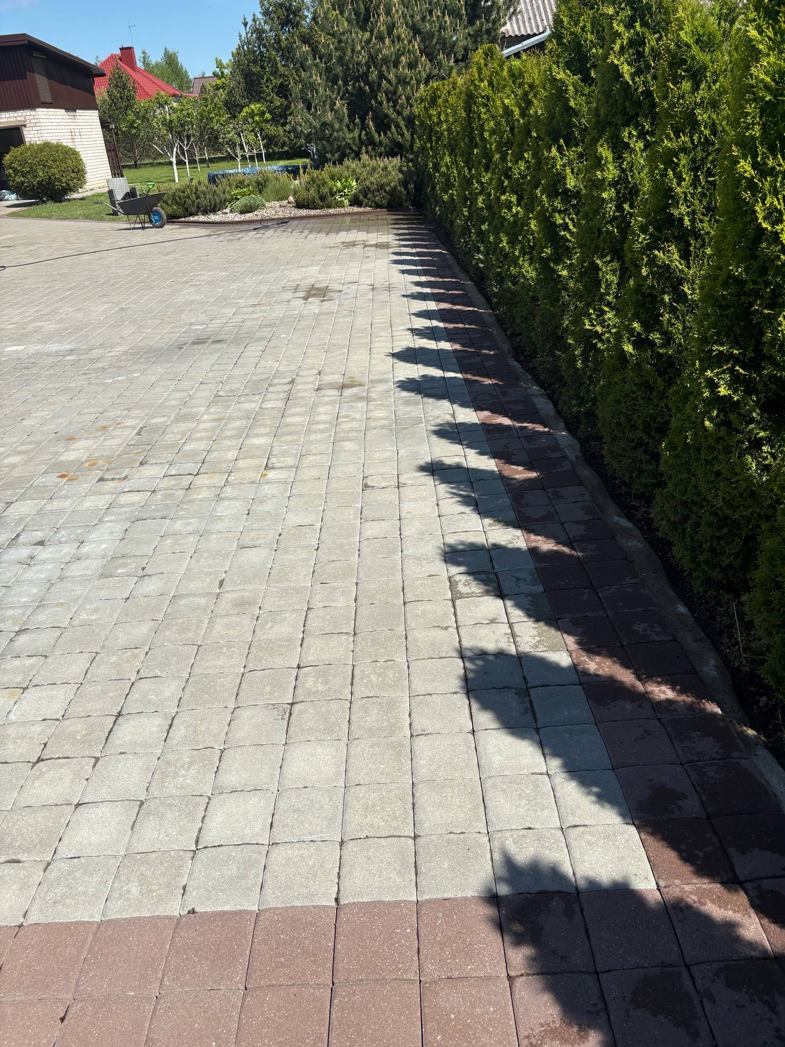 Plovimas – fasadų, stogų, trinkelių ir t.t