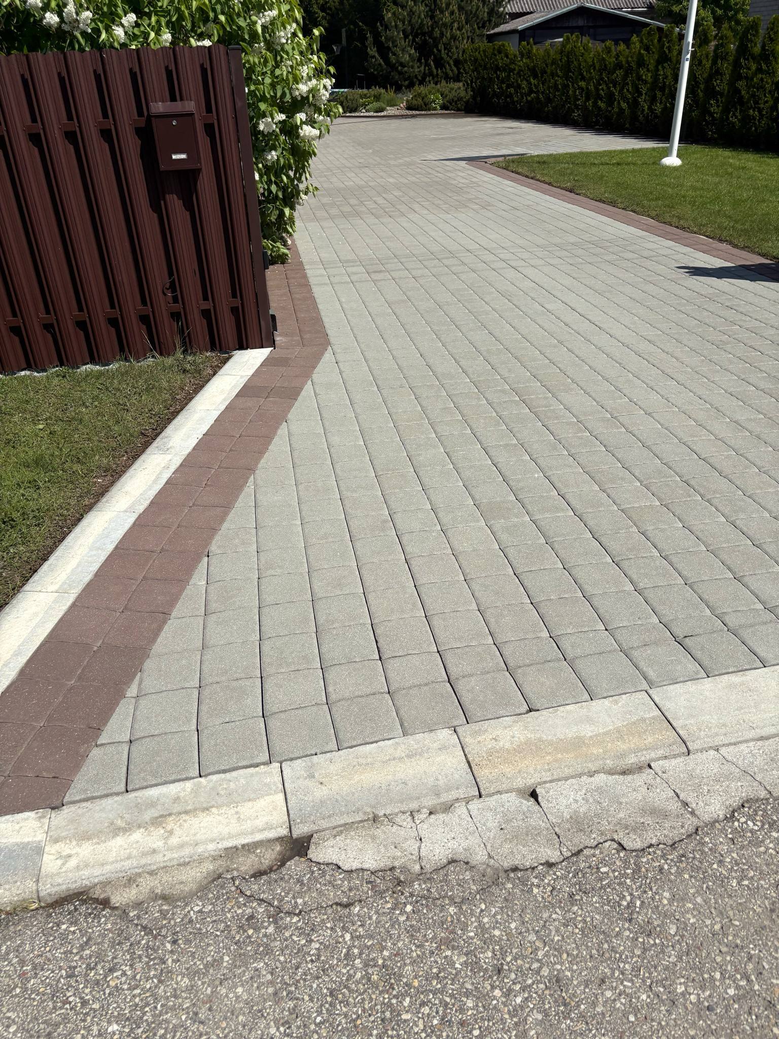 Plovimas – fasadų, stogų, trinkelių ir t.t