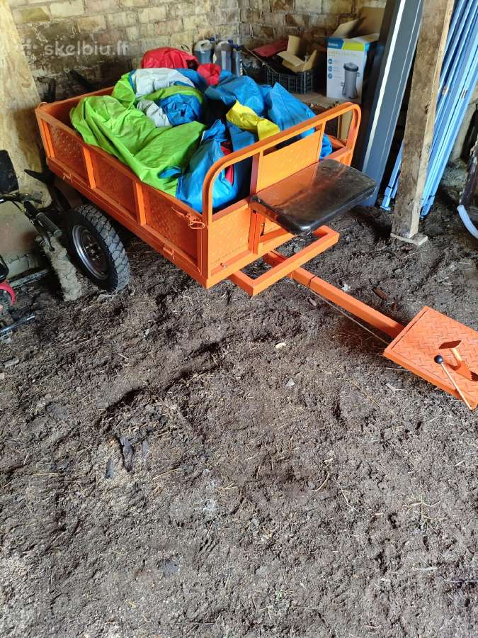 Motoblokas su daug priedų, garantija