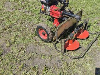 motoblokas-su-daug-priedu-garantija