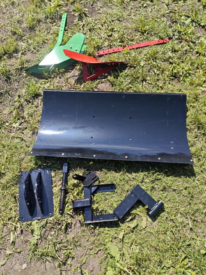 Motoblokas su daug priedų, garantija