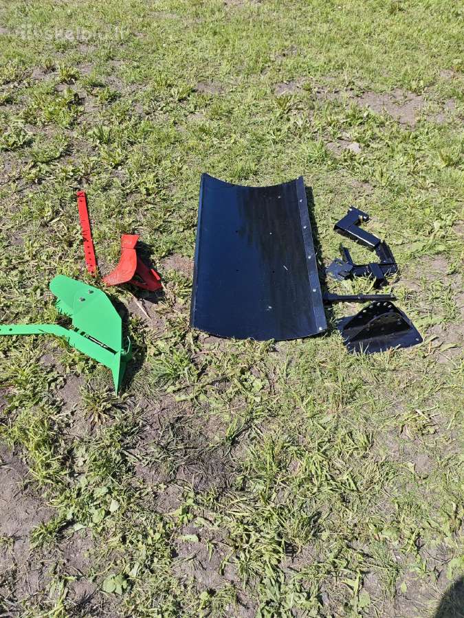 Motoblokas su daug priedų, garantija