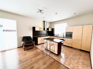 0F2259FD-7EAC-4E5B-8CDB-AB16000F41DA