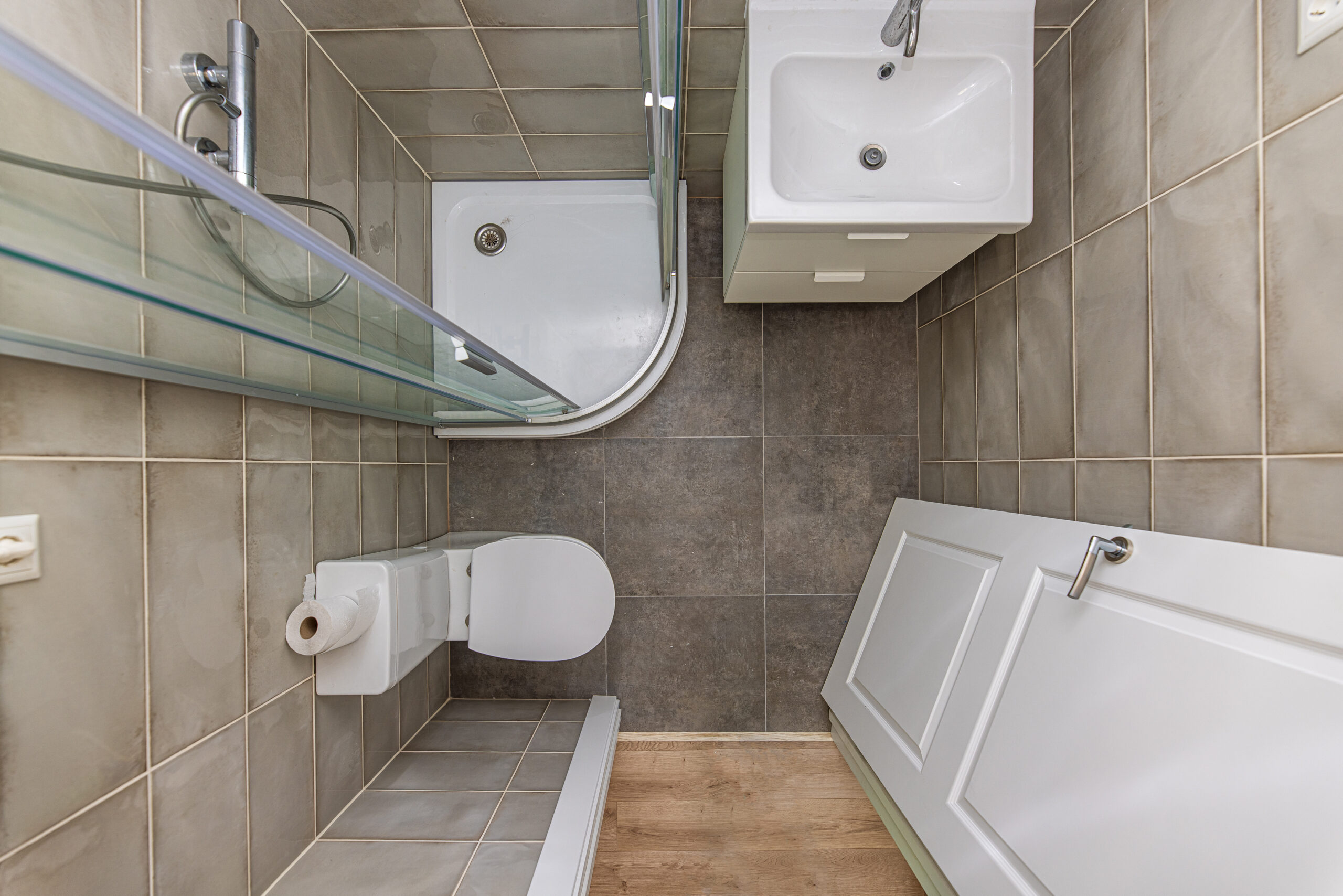 Parduodami butai Šventojoje !!! Šventojoje, naujos 25 – 67 kv. m. butų erdvės 1 – 2 – 3 kambarių