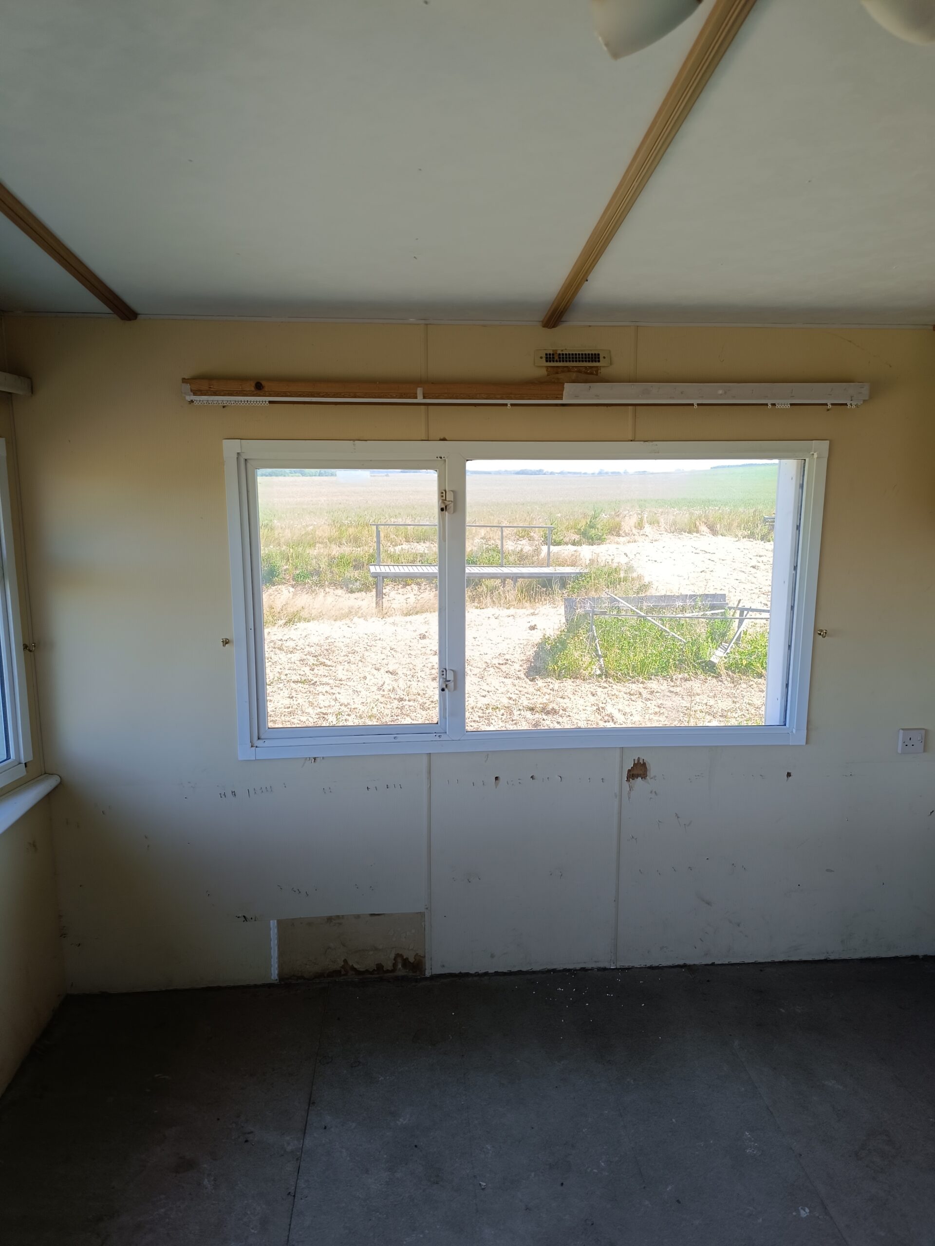 Vidmantų sen. Kiauleikių k. Parduodamas 13,42 arų sklypas su 58 kv.m. Namu. + terasa 18 kv.m.