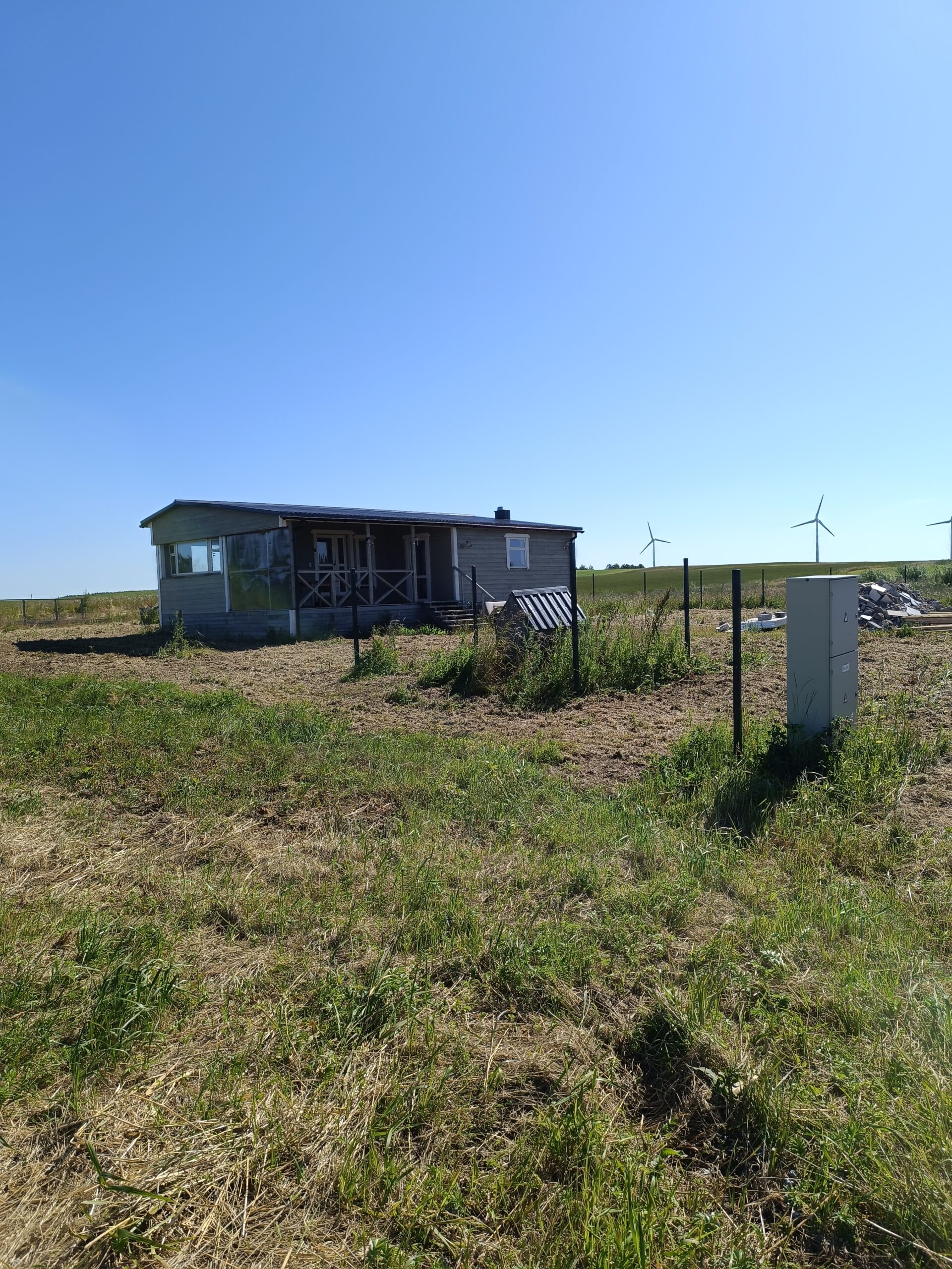 Vidmantų sen. Kiauleikių k. Parduodamas 13,42 arų sklypas su 58 kv.m. Namu. + terasa 18 kv.m.