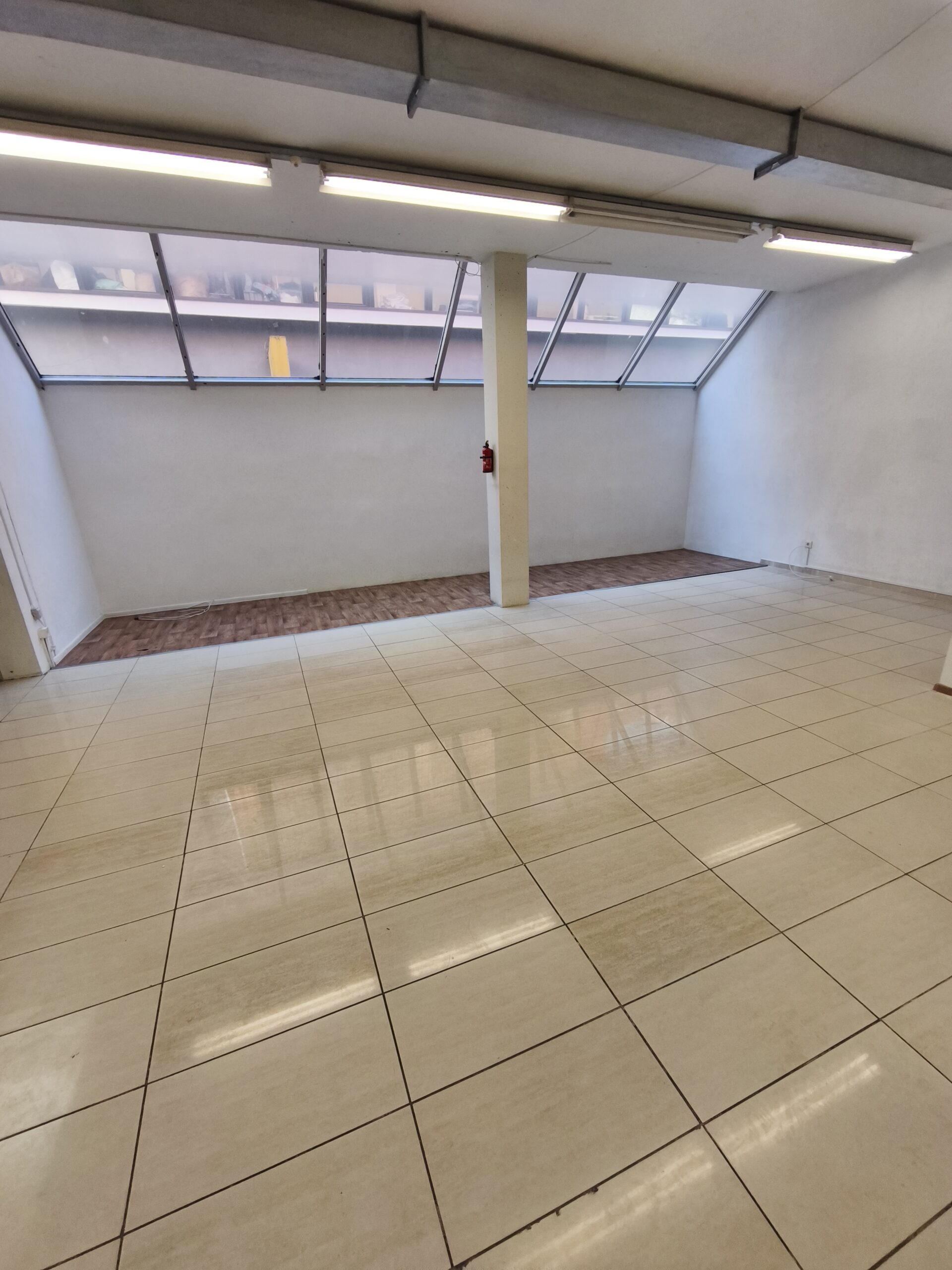 Išnuomojamos 110, 71, 49 kv.m. Patalpos Tiltų g. Klaipėdos senamiestyje