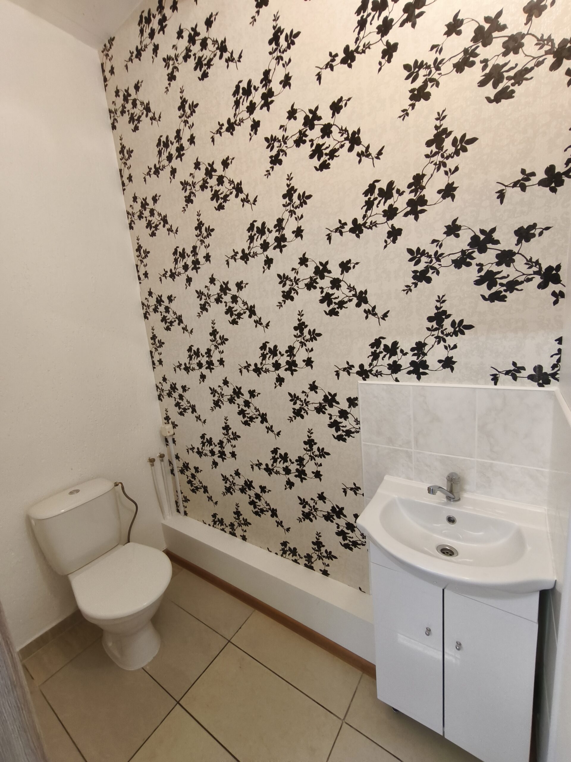 Išnuomojamos 110, 71, 49 kv.m. Patalpos Tiltų g. Klaipėdos senamiestyje