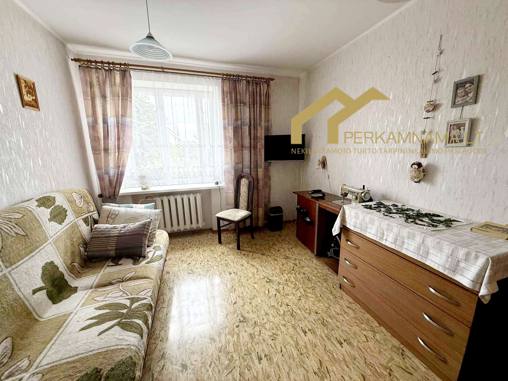 PARDUODAMAS PUSĖ NAMO SU 7 ARŲ SKLYPU GARGŽDUOSE