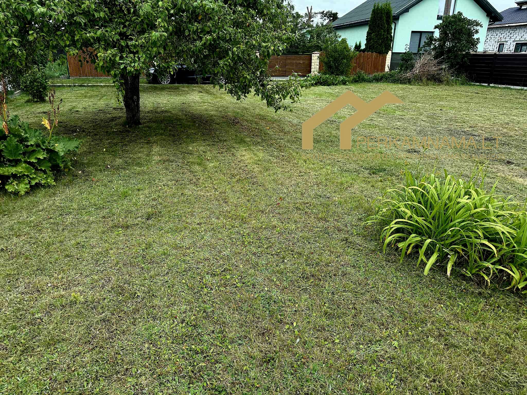 PARDUODAMAS 6 ARŲ SKLYPAS GUBOJOS SODUOSE