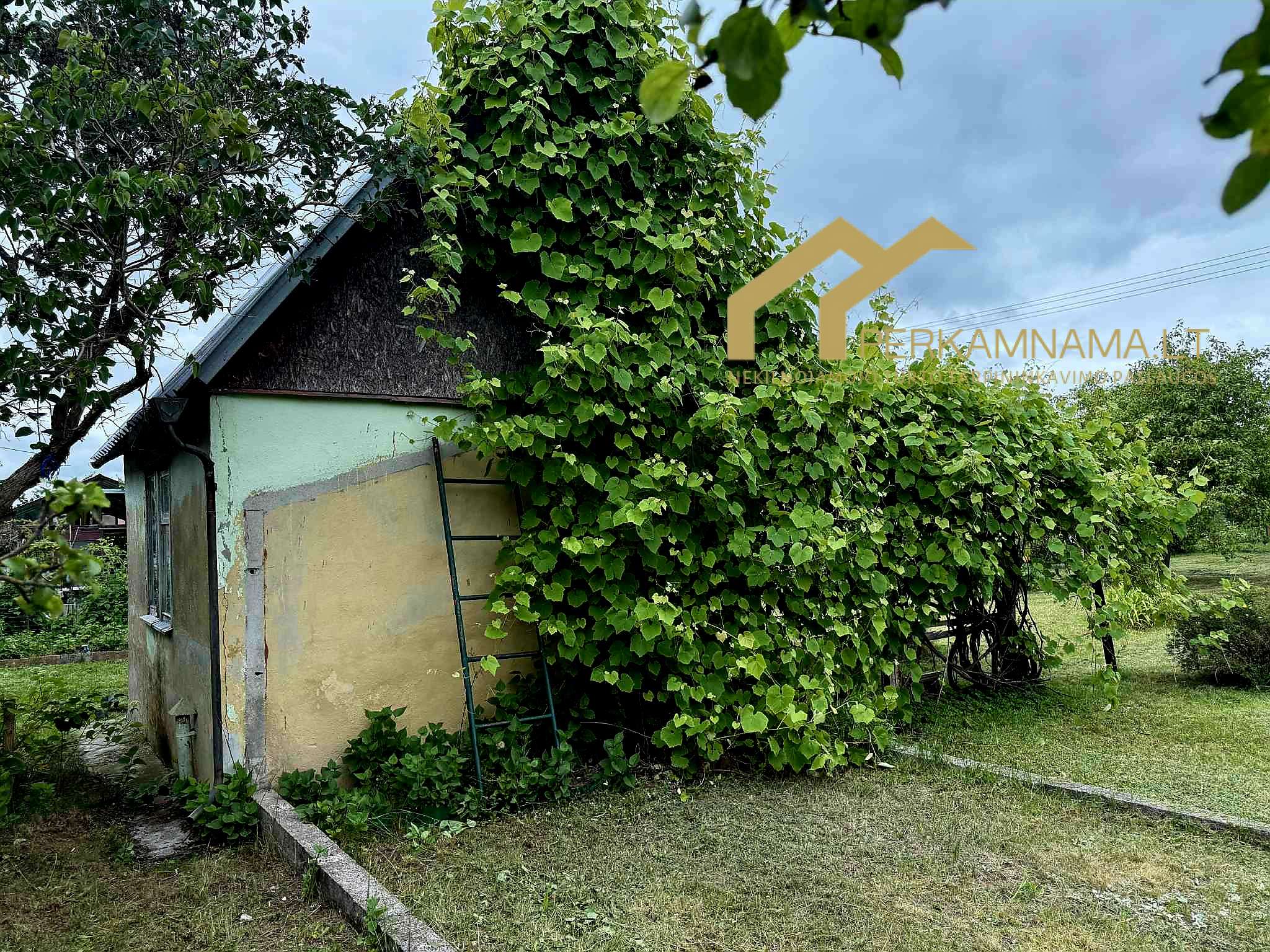 PARDUODAMAS 6 ARŲ SKLYPAS GUBOJOS SODUOSE